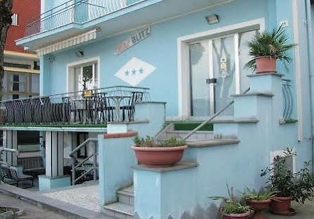Hotel Blitz Rimini Exteriér fotografie